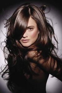 shiny-hair-naturally- / photo from http://www.beautyofwoman.com