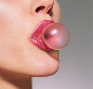 chewing-gum / photo from http://goeshealth.com