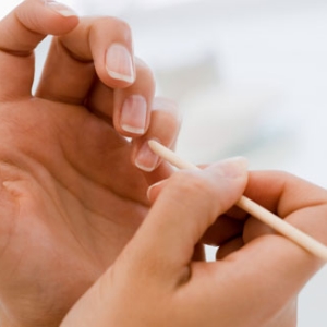 how-to-do-manicure/ photo from http://www.natural-homeremedies.com
